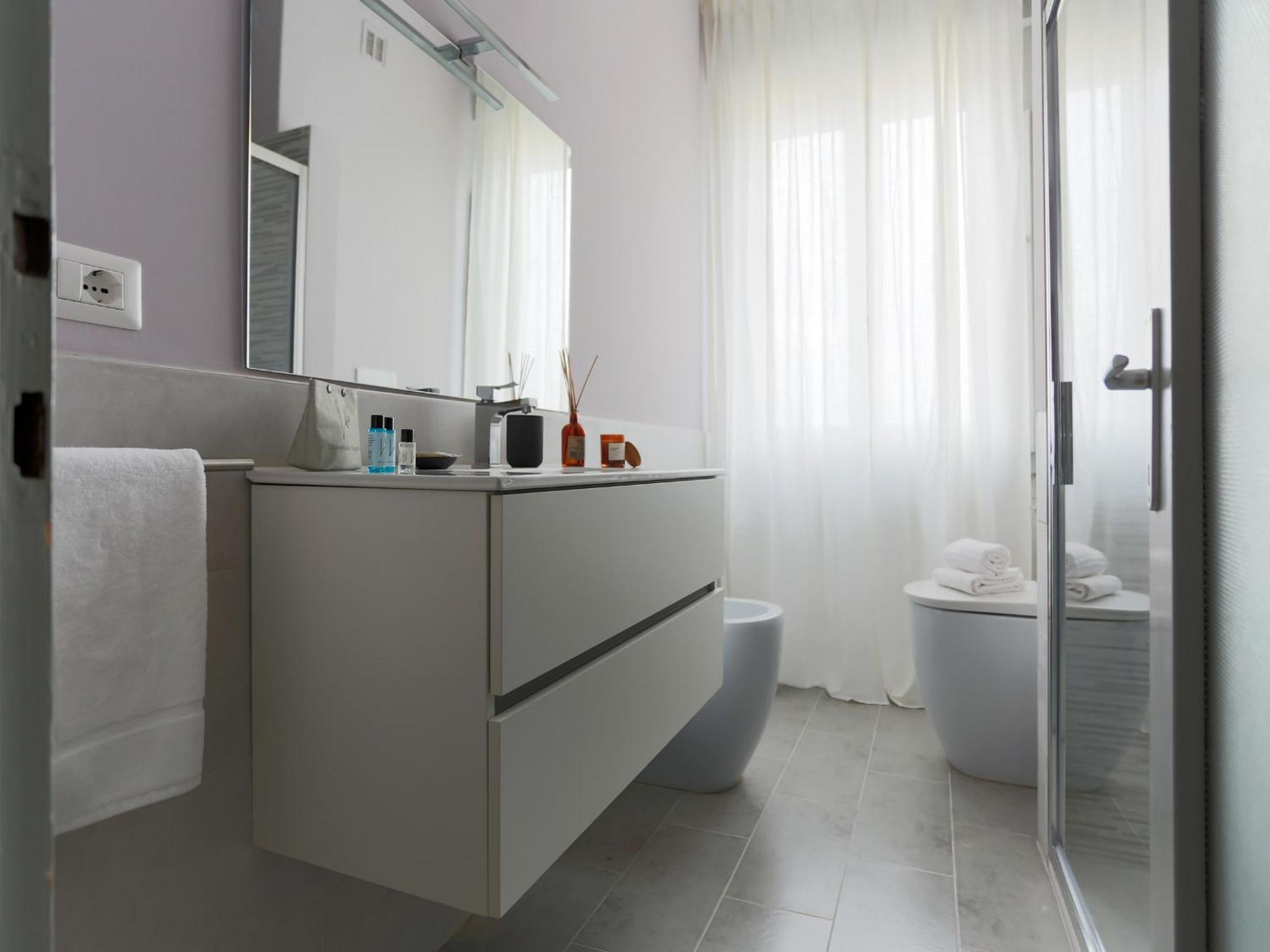 מילאנו The Best Rent - Spacious One-Bedroom Apartment In Moscova District מראה חיצוני תמונה